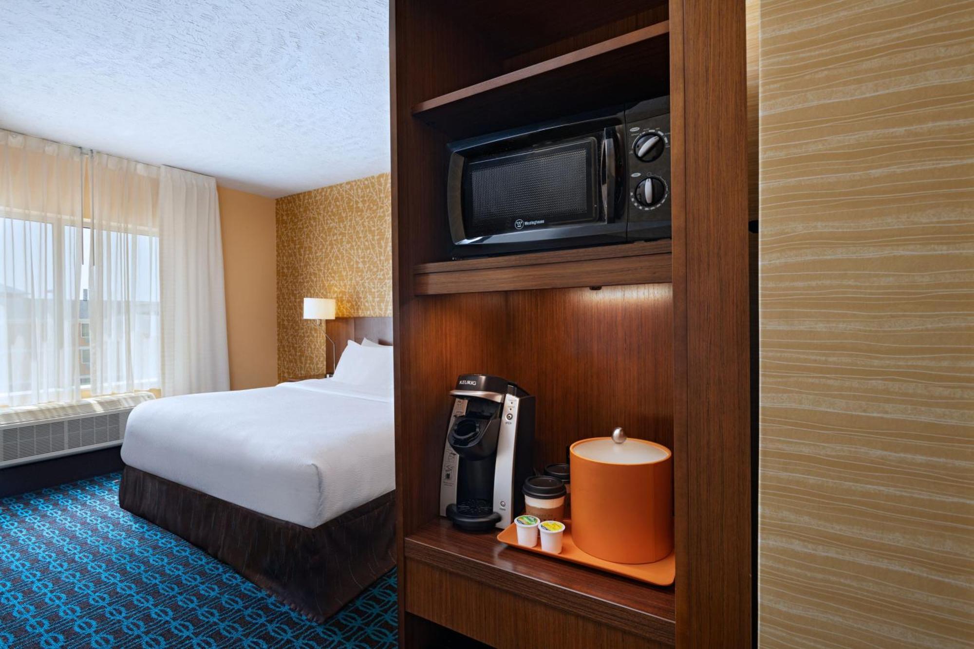 Fairfield Inn & Suites By Marriott Lincoln Airport Екстер'єр фото